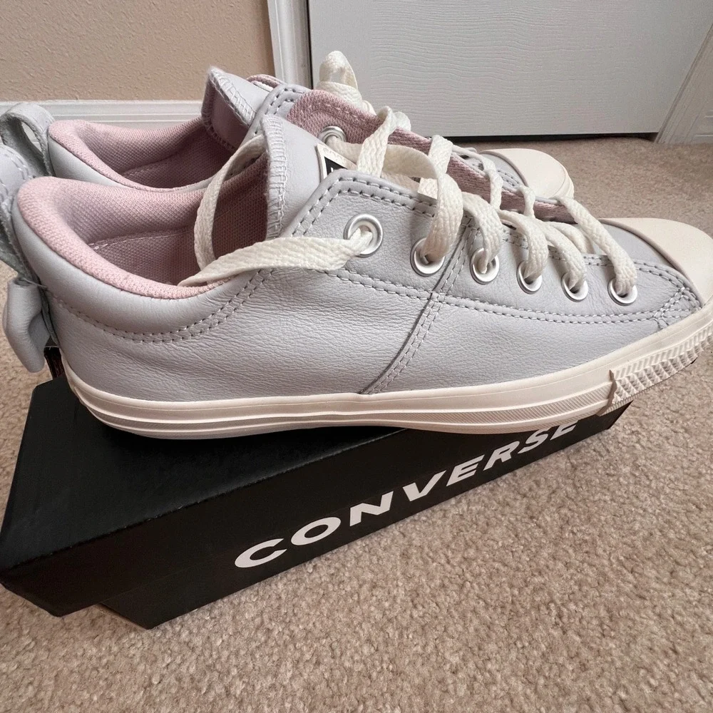 New Converse All Star Leather Low Top Sneakers‎ Bow Back Detail Women's Size 9 - Picture 6 of 9